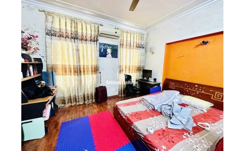 BÁN NHÀ TỨ LIÊN, TÂY HỒ. 60M2 4 TẦNG MT 5M GIÁ 15 TỶ- NGÕ THÔNG -OTO NHÀ DÂN XÂY CHẮC CHẮN VÔ CÙNG.
